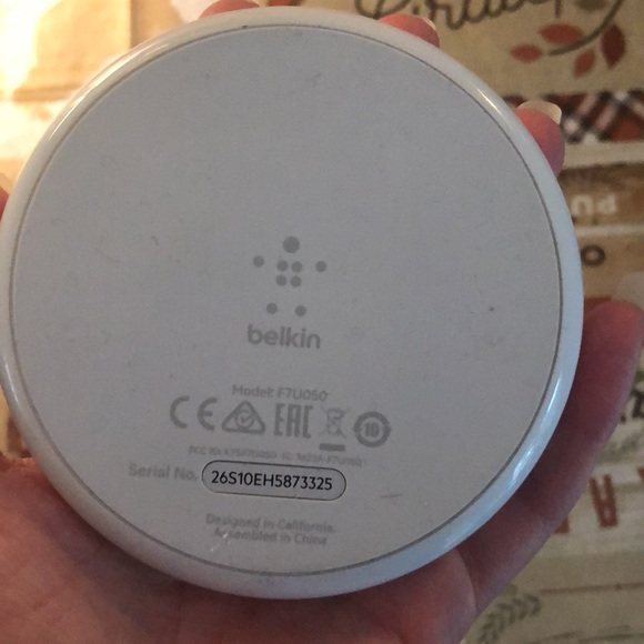 ๐๏ธ Belkin Phone Charging Platform - Picture 3 of 5